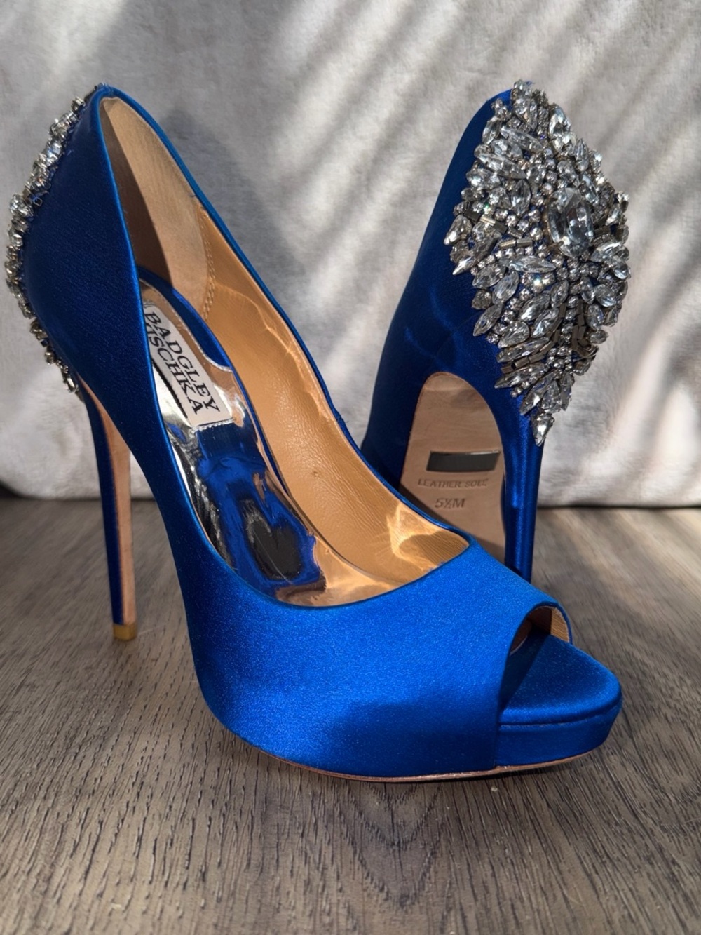 Badgley Mischka Cobalt Blue Crystal Satin Heels Formal Statement Pump